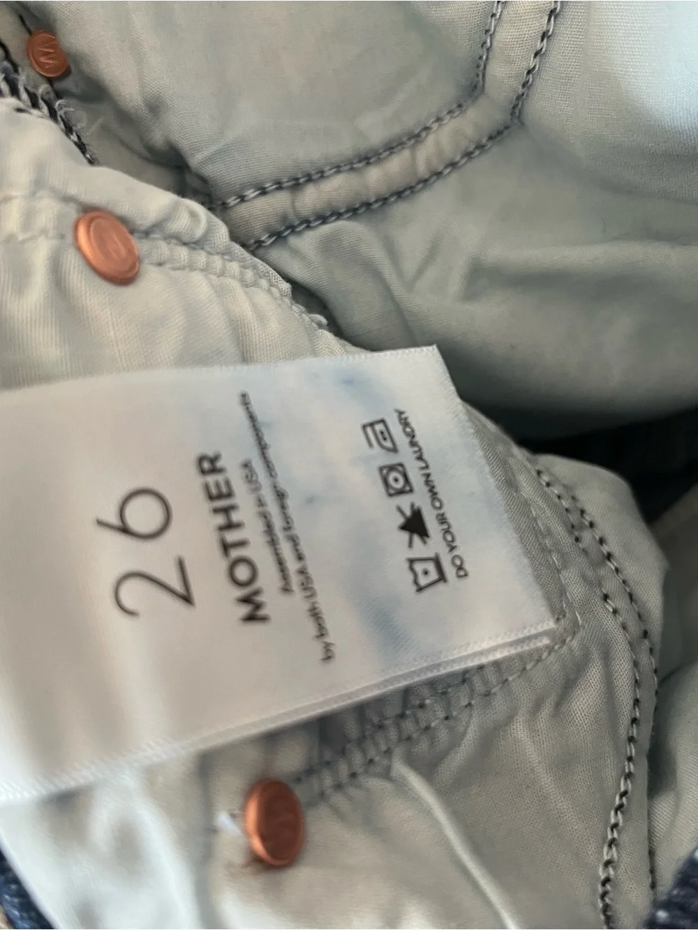 MOTHER THE MID RISE FULL PIPE FLOOD FRAY BARREL BLUE JEANS WOMENS 26